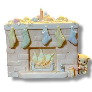 Vintage Precious Moments Samuel H. Butcher Enesco Christmas Fireplace
